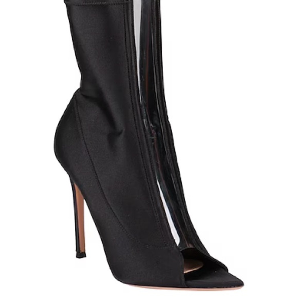 100% Authentic Gianvito Rossi Black Peep-Toe Heeled Boots